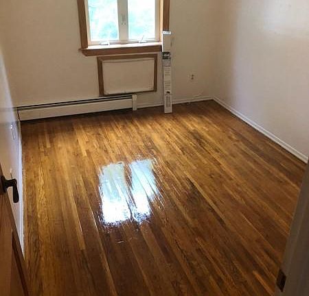4th image of 6115 171st St #2