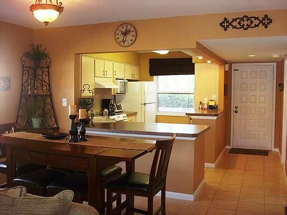 3rd image of 1801 Mariner Dr APT 19
