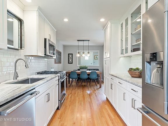 5th image of 336 Indian Dr