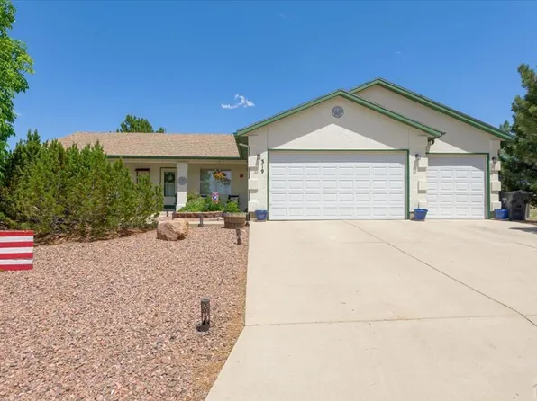 319 W Blue Jay Pl, Pueblo West, CO 81007