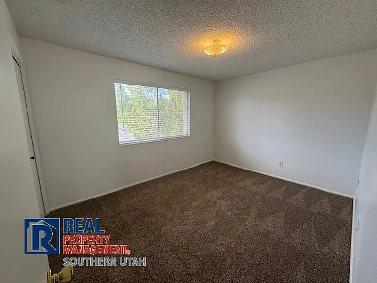 1727 W 950 N #20 — Photo 6