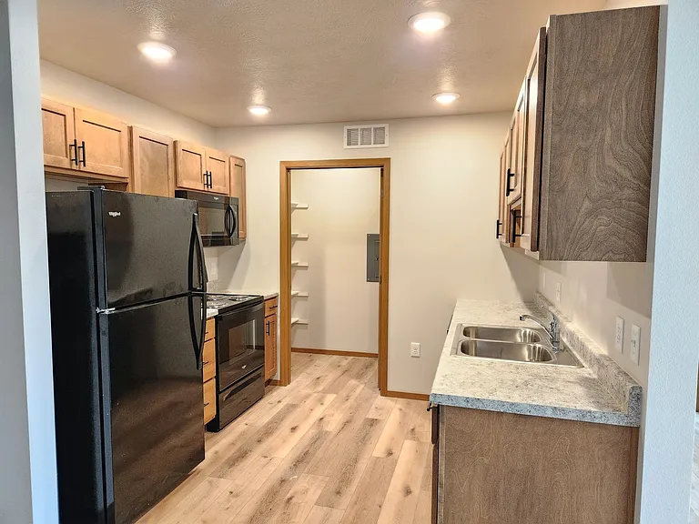 Home - Field Apartments I — Photo 13