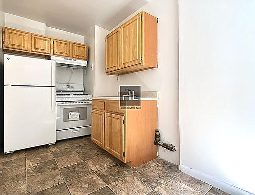 4th image of 8829 Fort Hamilton Pkwy APT B2