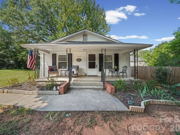 215 Small St, Kannapolis, NC 28083