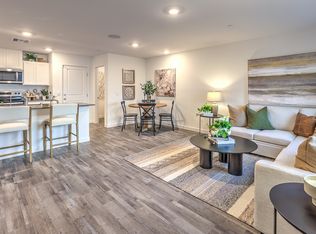 914 Pink Sugarbird St, Henderson, NV 89011