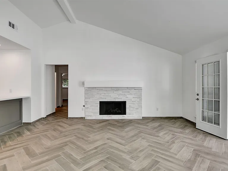 7 Bitterwood Ct — Photo 13