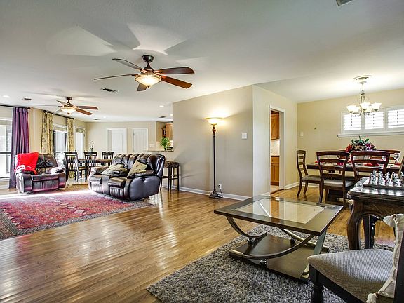 5th image of 306 Burnside Dr