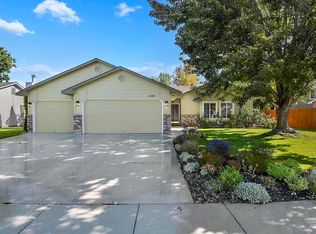 2256 W Santa Clara Dr, Meridian, ID 83642
