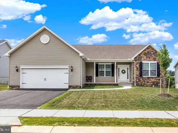 180 Patterson Dr, Stewartstown, PA 17363