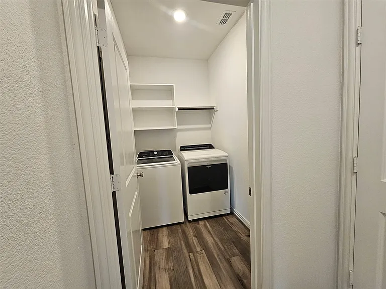 1216 Smoketree Ln — Photo 19