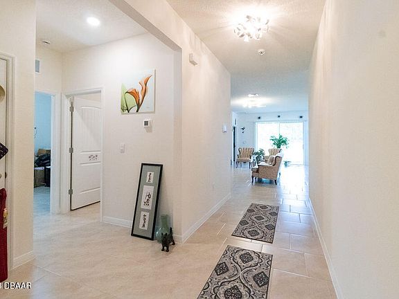 5th image of 90 Huntington Pl