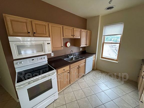 3rd image of 5-6-7 Hill St Unit 3
