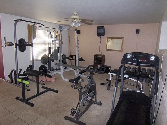 4th image of 10610 W Villa Chula