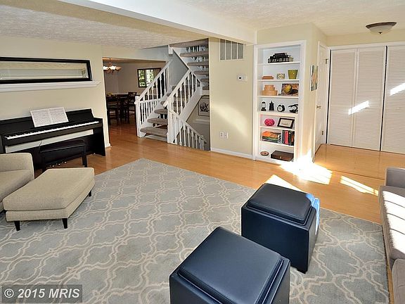 4th image of 2954 Paddock Wood Ct