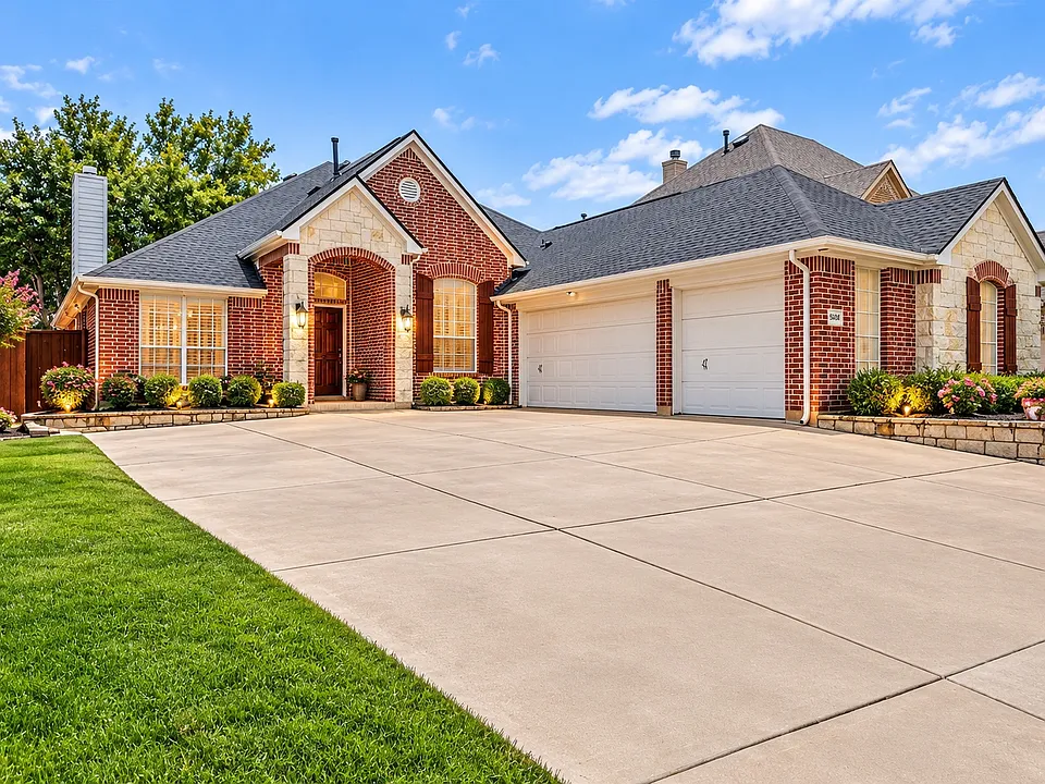 6849 Shoreway Dr