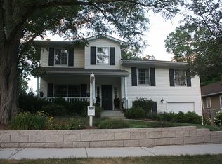473 Bryant Ave, Glen Ellyn, IL