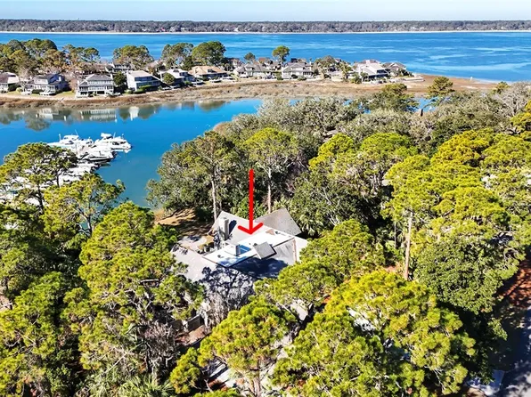45 Gull Point Rd, Hilton Head Island, SC 29928