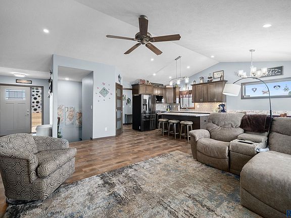 3rd image of 26164 Reed Ct