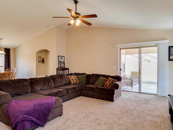 5th image of 374 W Brangus Way