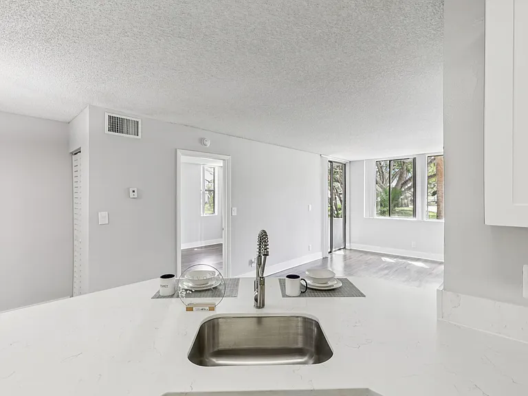Legacy at Coconut Creek — Photo 11
