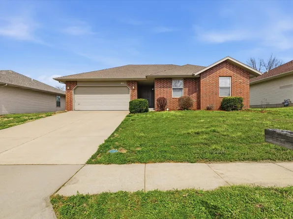 3215 W Bergman Street, Springfield, MO 65803