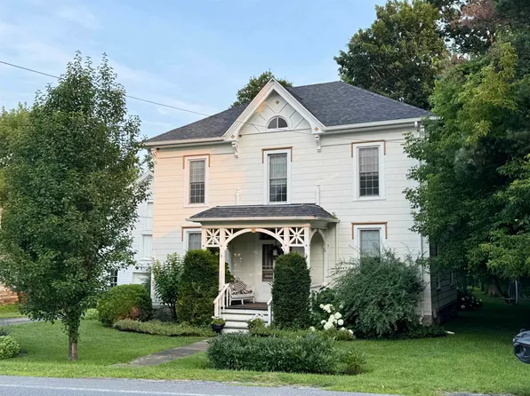 31 Depot St, Brasher Falls, NY 13613