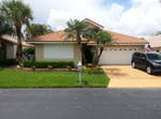 143 Executive Cir, Boynton Beach, FL 33436