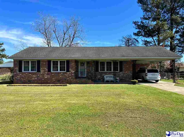 1004 Myrtle St, Mullins, SC 29574