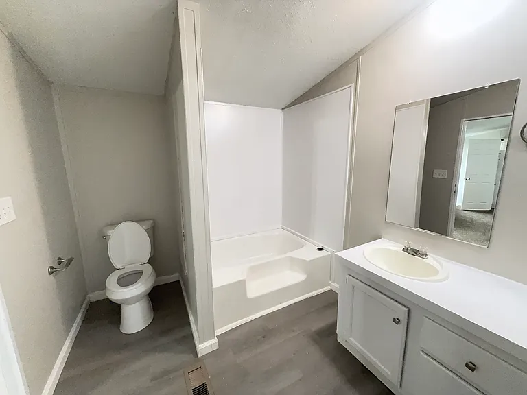 820 Grant Ave #7 — Photo 9