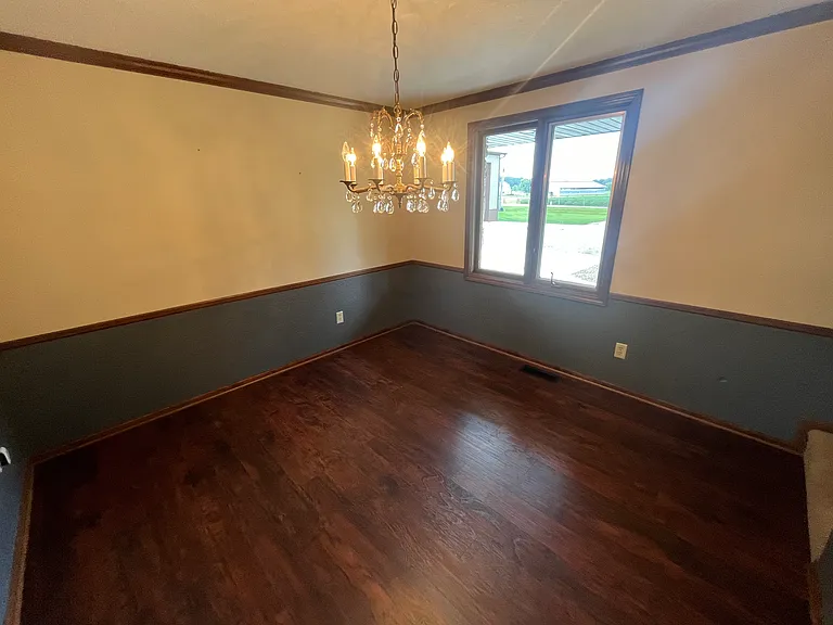 14907 Rohman Rd — Photo 19