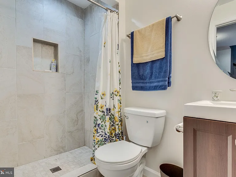 6241 Abbottsbury Row — Photo 36