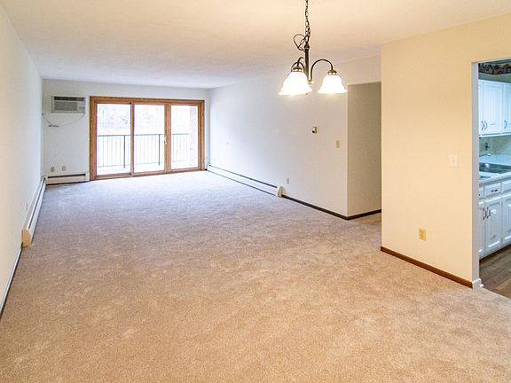2nd image of 2690 Oxford St N APT 247