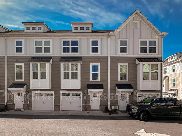 561 Westport St, Norfolk, VA 23505