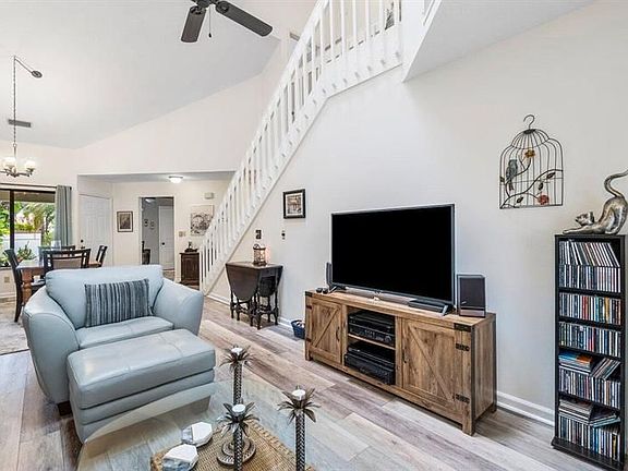 4th image of 705 Sea Oats Dr #C-4