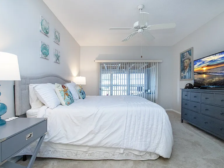 5920 Driftwood Ave — Photo 9