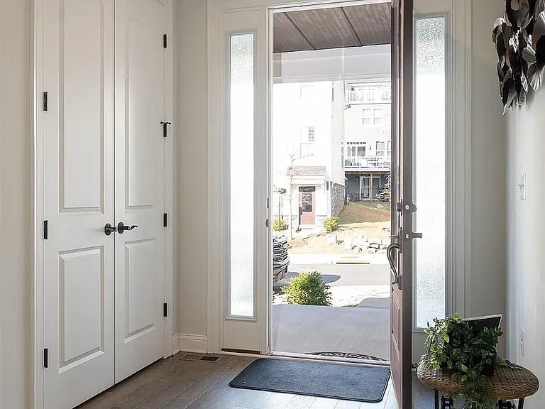 3435 Montague St — Photo 3