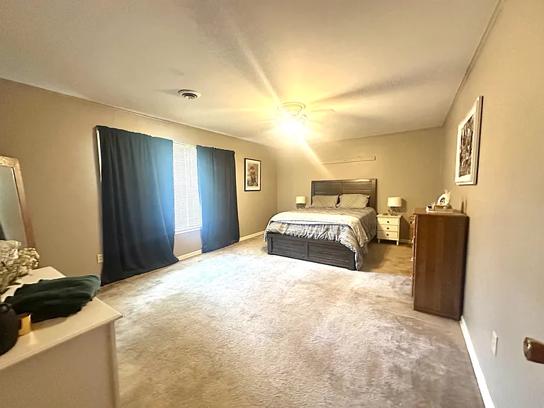 Formal Living Room or Bed 4