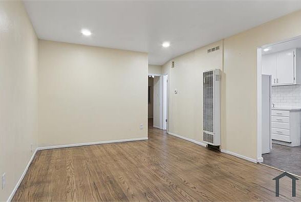1st image of 2806 Virginia Ave