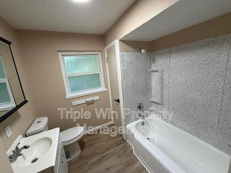 1911 Redman Rd — Photo 18
