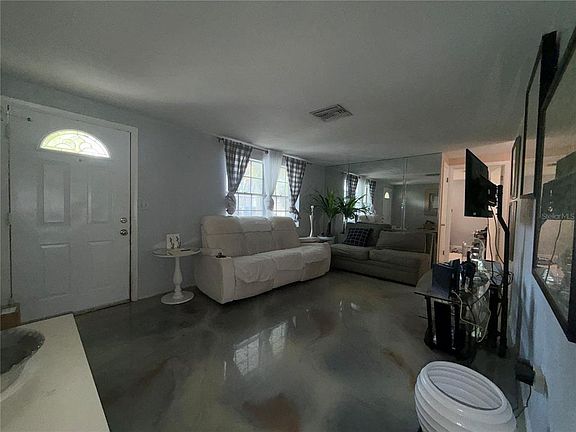 4th image of 6251 6TH AVENUE