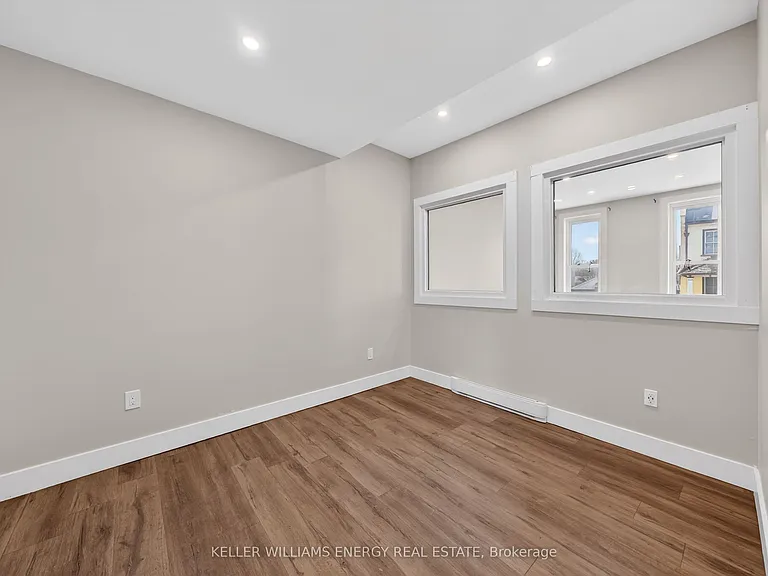 302 Picton Main St #4 — Photo 15