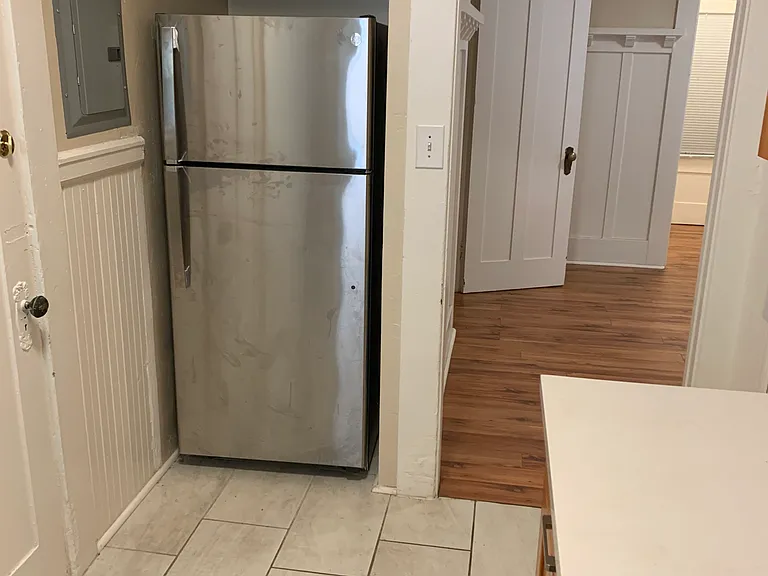 1385 Sacramento St #1 — Photo 3
