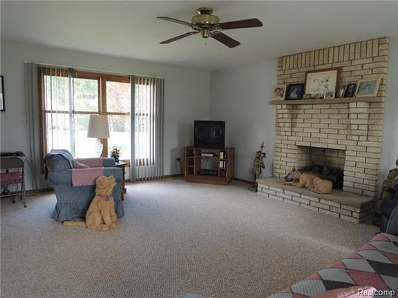 4th image of 3821 Catalpa Ct