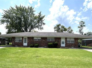 106 Liberty Dr, Belleville, IL