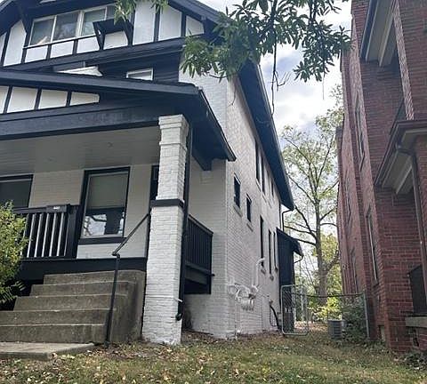 2nd image of 1886 N 4th St #1886
