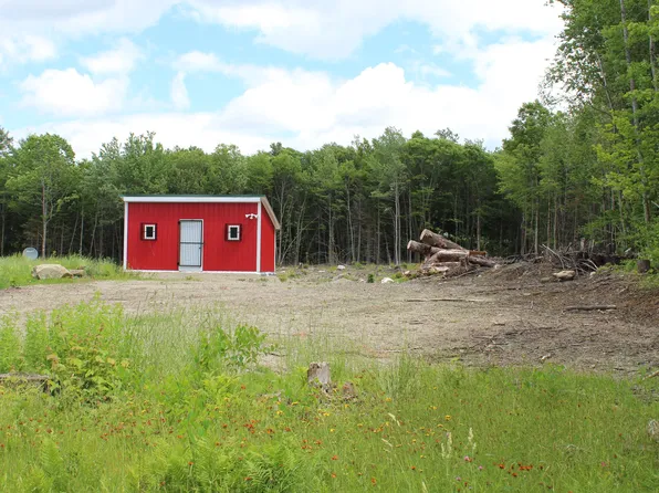 614 N Searsport Road, Frankfort, ME 04438