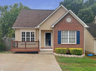 107 Shining Rock Ct, Boiling Springs, SC 29316