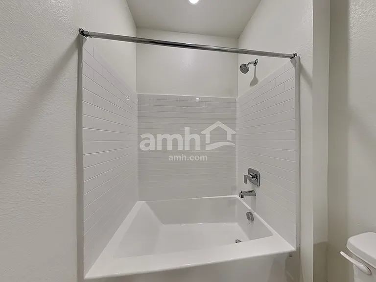 521 Silverbell Falls Pl — Photo 17
