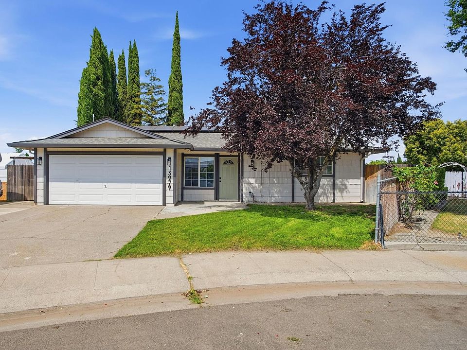 1st image of 13979 Montezuma Way