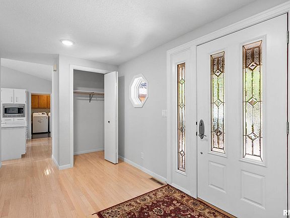 3rd image of 5715 Dodds Dr